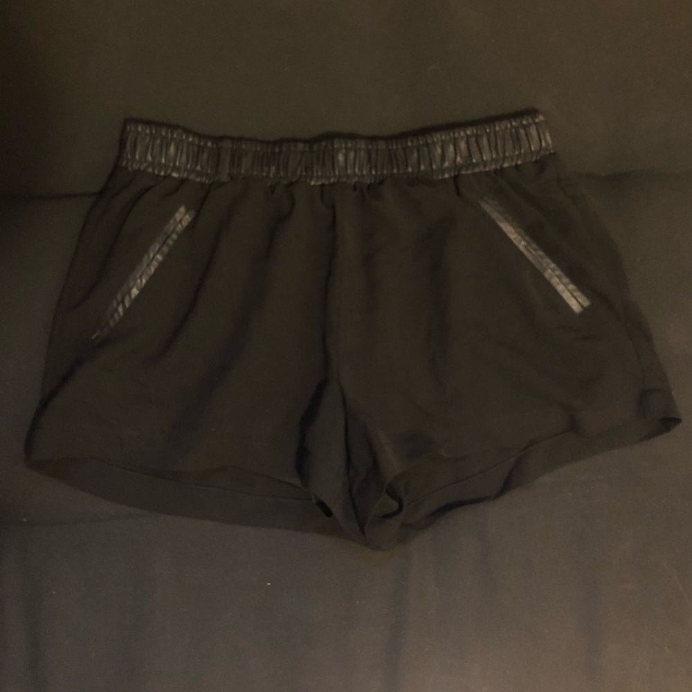 Forever 21 shorts size small